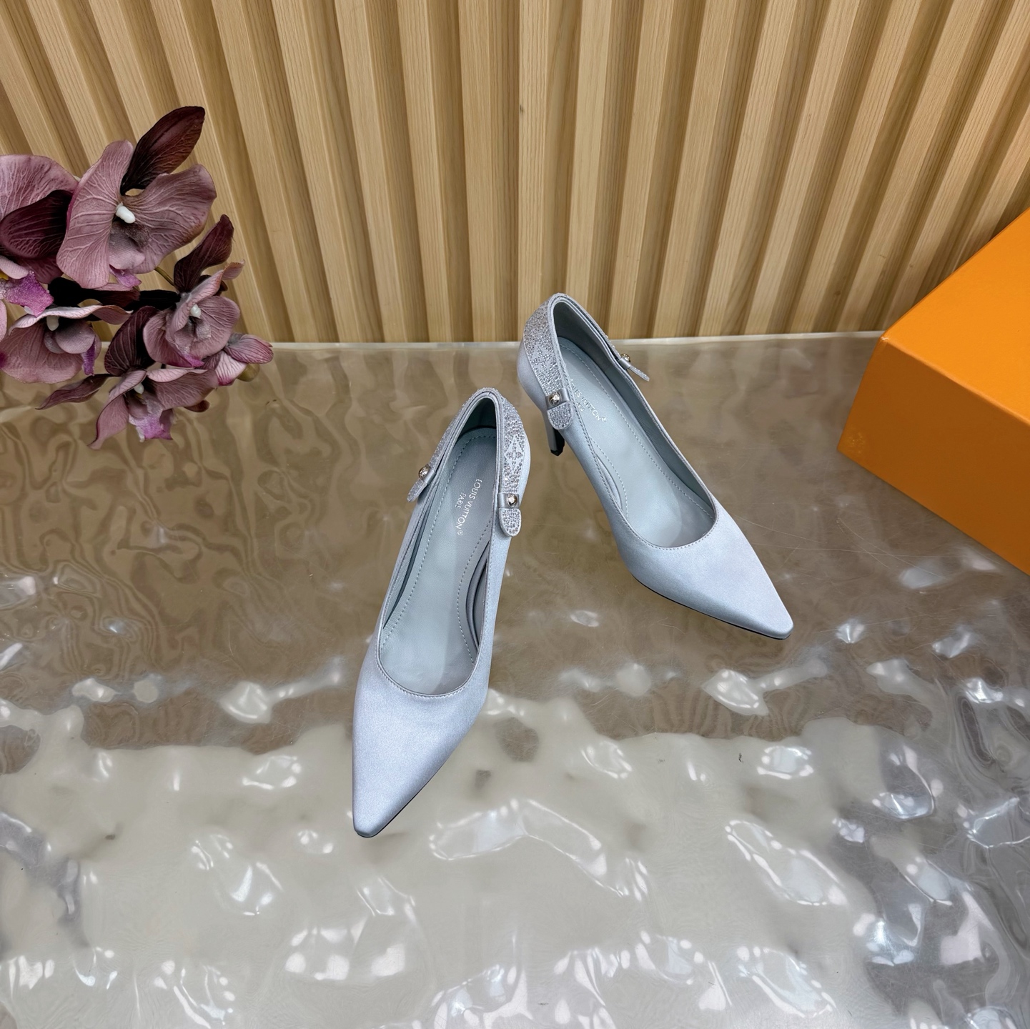 Women's high heels